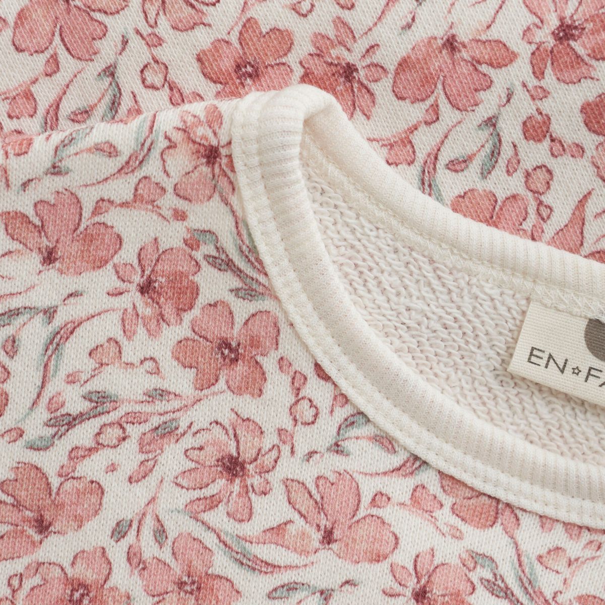 En Fant Sweatshirt  Eggnog
