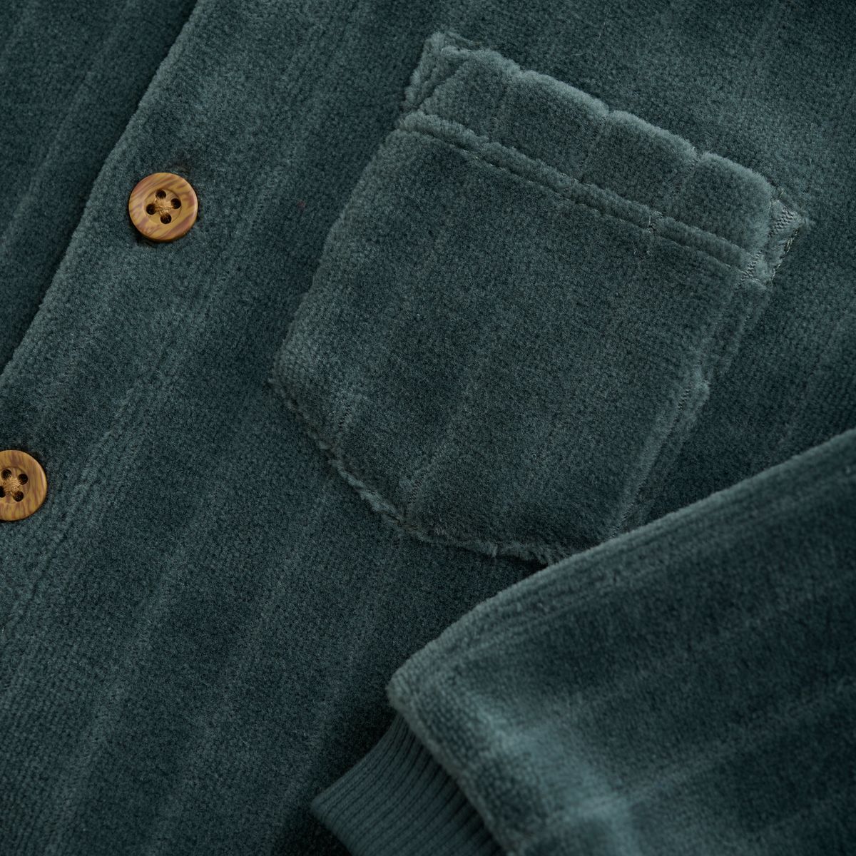 En Fant Skjorte I Velour Og Kordfløyel Balsam Green